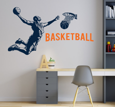 מדבקת קיר - שחקן כדורסל באויר כולל טקסט מדבקת קיר - שחקן כדורסל באויר כולל טקסט