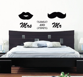 מדבקת קיר - mr & mis