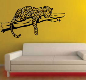 מדבקת קיר נמר במנוחה | מדבקת חיות לחדר מגורים או משרד | אוריון עיצובים מדבקות קיר