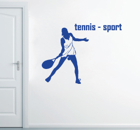 מדבקת קיר - שחקנית טניס בחבטה