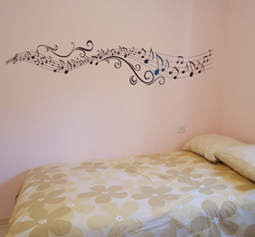 מדבקת קיר - תווי נגינה 