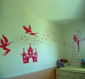 מדבקת קיר - ממלכת הפיות 