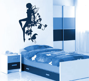 מדבקת קיר - טינקרבל ופרחים 