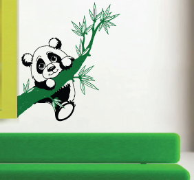 מדבקת קיר - דוב פנדה על ענף