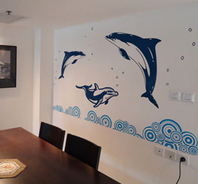 מדבקת קיר - דולפינים בפינת האוכל